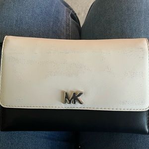 Michael Kors black and white accessory wallet